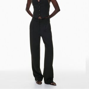 Aritzia Effortless pant size 14 excellent condition